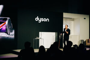 Dyson Cyclone V10 Paris