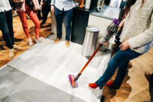 Dyson Cyclone V10 Paris